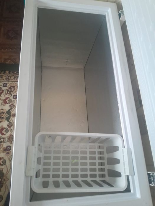 Продам морозильник