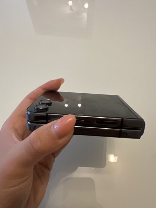 Samsung Galaxy Z Flip 5