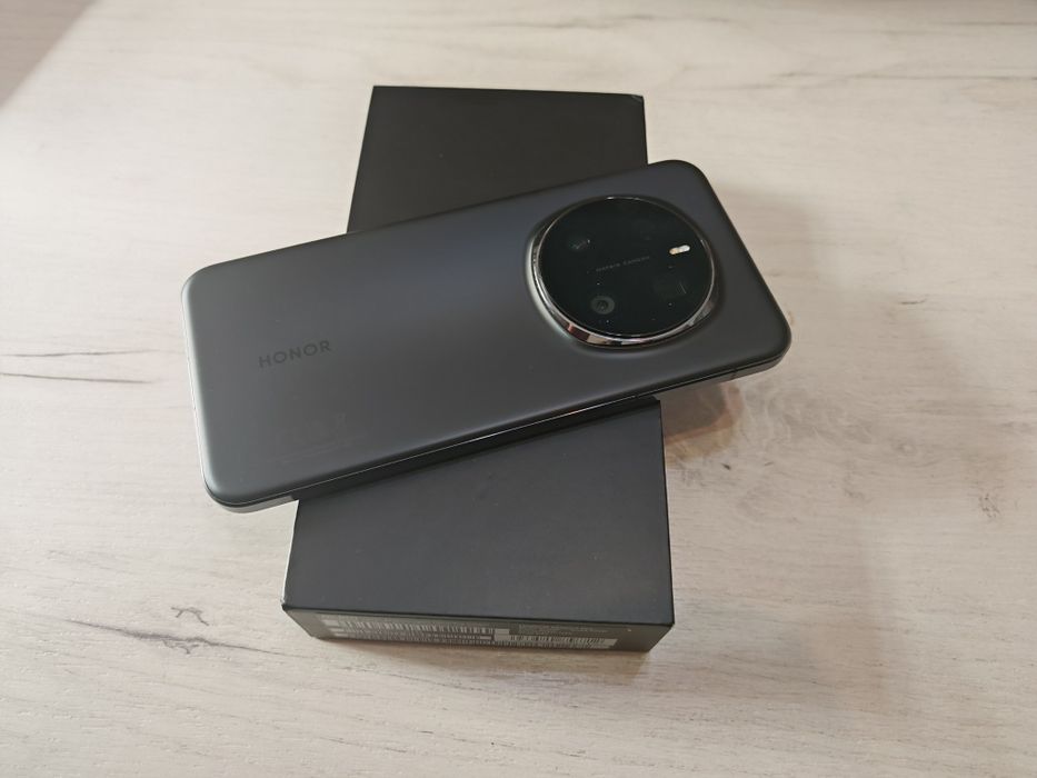 Като нов Honor Magic 7 Pro 512 GB Black Гаранция