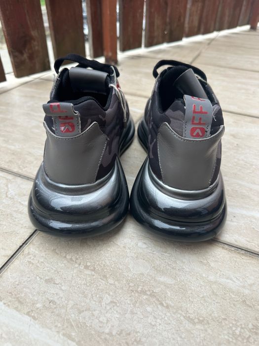 *Нови* OFF Play мъжки маратонки