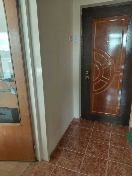 Vânzare apartament cu două camere, zona Vest