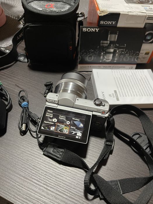 Vand sony a5000 stare impecabila