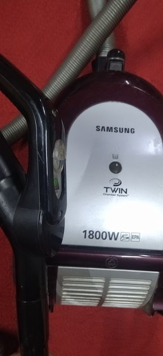 Продам мощный пылесос Самсунг