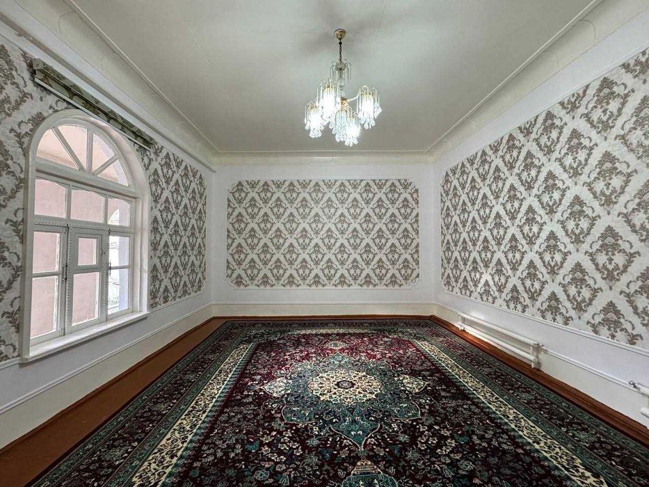 Tayyor 6 sotiqli hovli sotiladi.