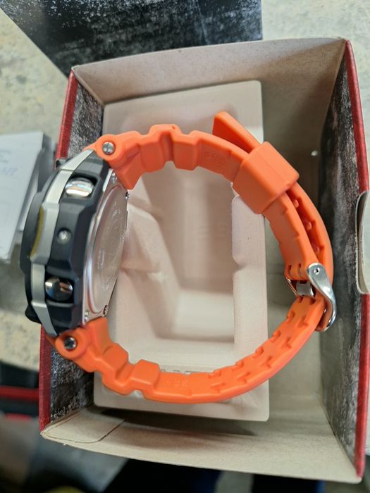 Casio G-Shock GW-3000M-4AER