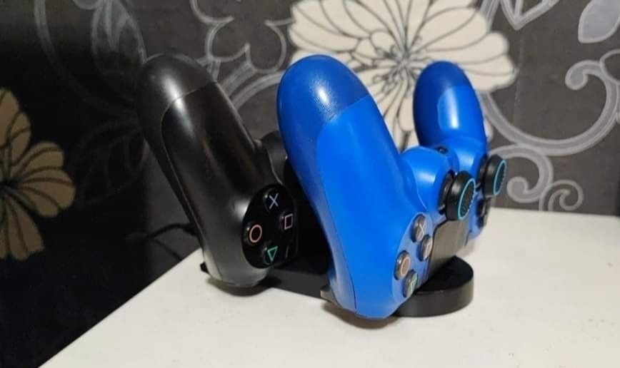 PS5 станция охлаждане имам и за PS4