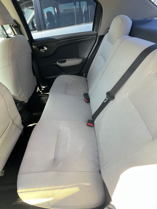 Curatare canapea , mochetă , scaune , interior auto