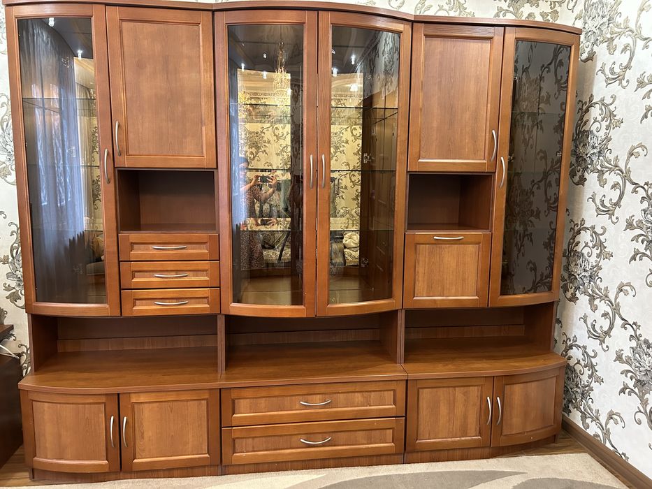 СРОЧНО Продам стенку дешево!