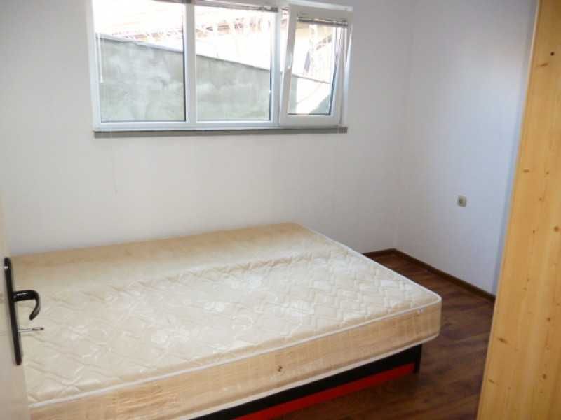 Дава се под наем Двустаен апартамент в Добрич, Център - 55 кв.м за 204 € - Снимка #4