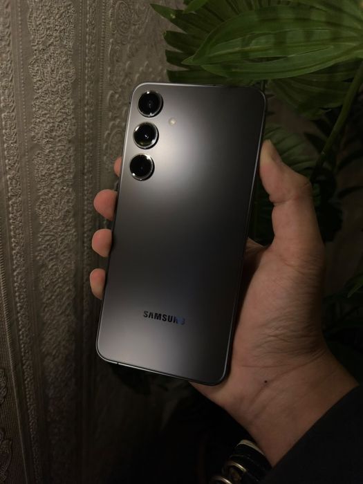 Samsung S24 plus 12/256 идеал