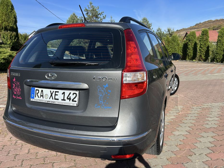 -Hyundai i30 facelift-1.6benzina-126cai-2009-euro4-adusa din germania-