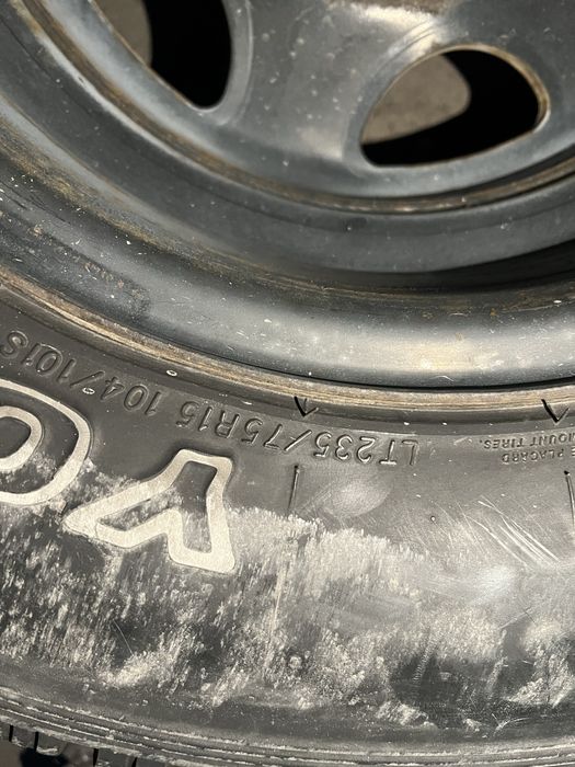 Продам запаску 235/75/15