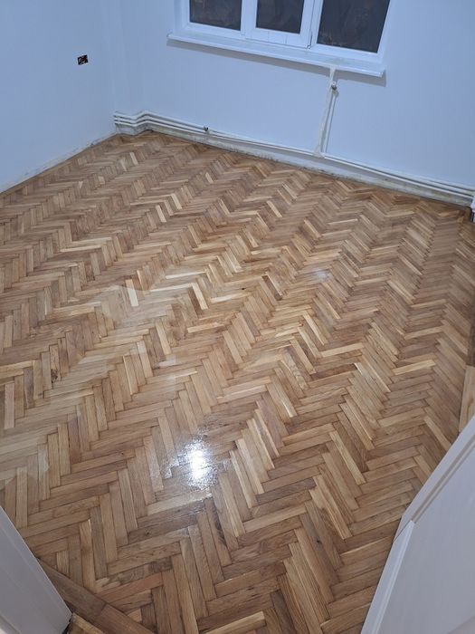 Rașchetez Șlefuiesc Reconditionez Parchet