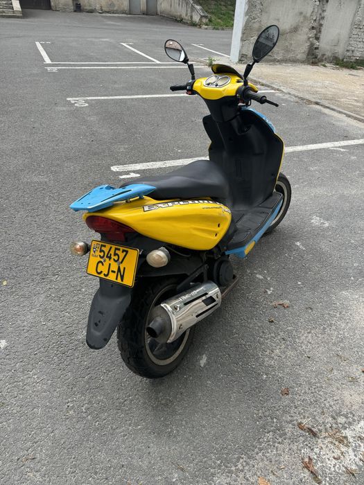 Vand scutere 49, 125, 200