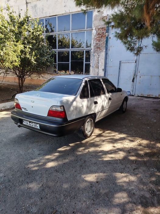 Нексия 1 сотилади 1997 йил