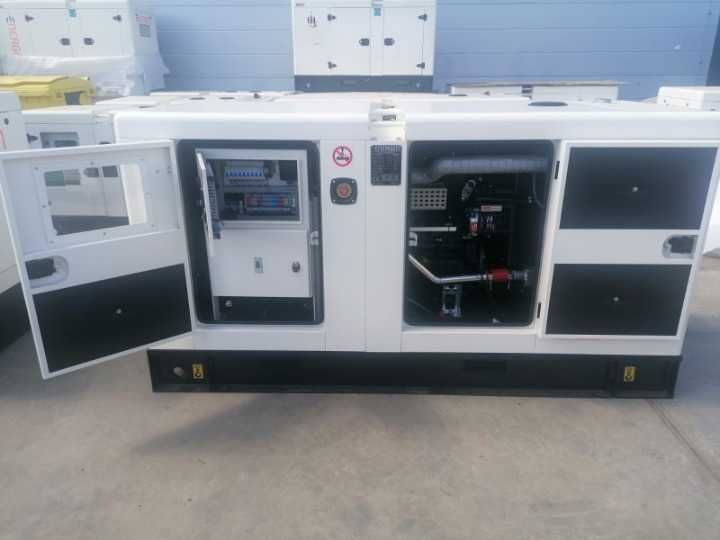 Generator de curent 225 kva - 180 kw cu automatizare nou de backup