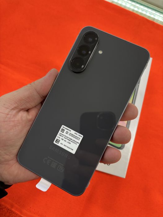 Samsung A56 128Gb как новый