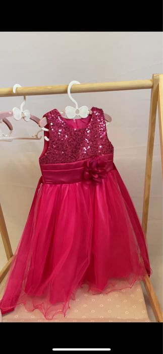 Прокат платьев на утренник