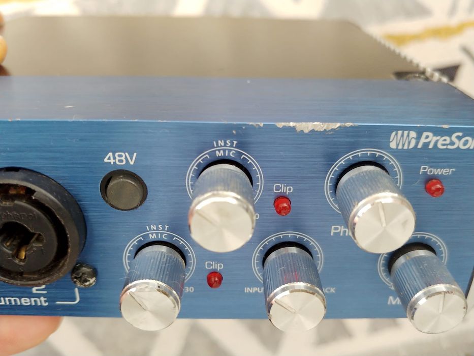 Presonus Audiobox USB interfata audio Roland Yamaha Focusrite lego