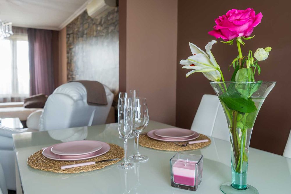 Продава се Четиристаен апартамент в Добрич, Христо Ботев - 98 кв.м за 1072 €/кв.м - Снимка #6