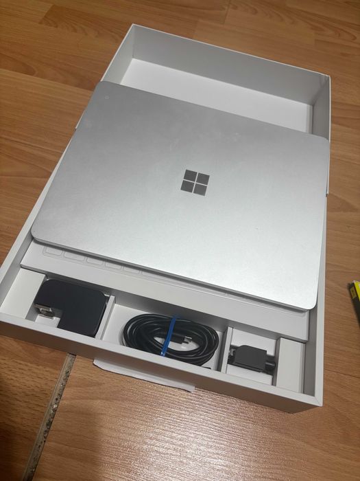Microsoft Surface 13 2025 Silver 1TB