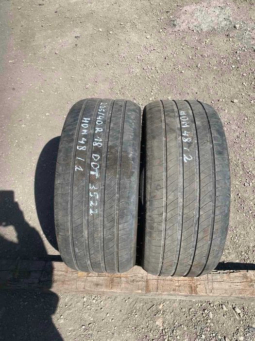 2 боря летни гуми Michelin 225/40 R18 Dot 3522 ном 48