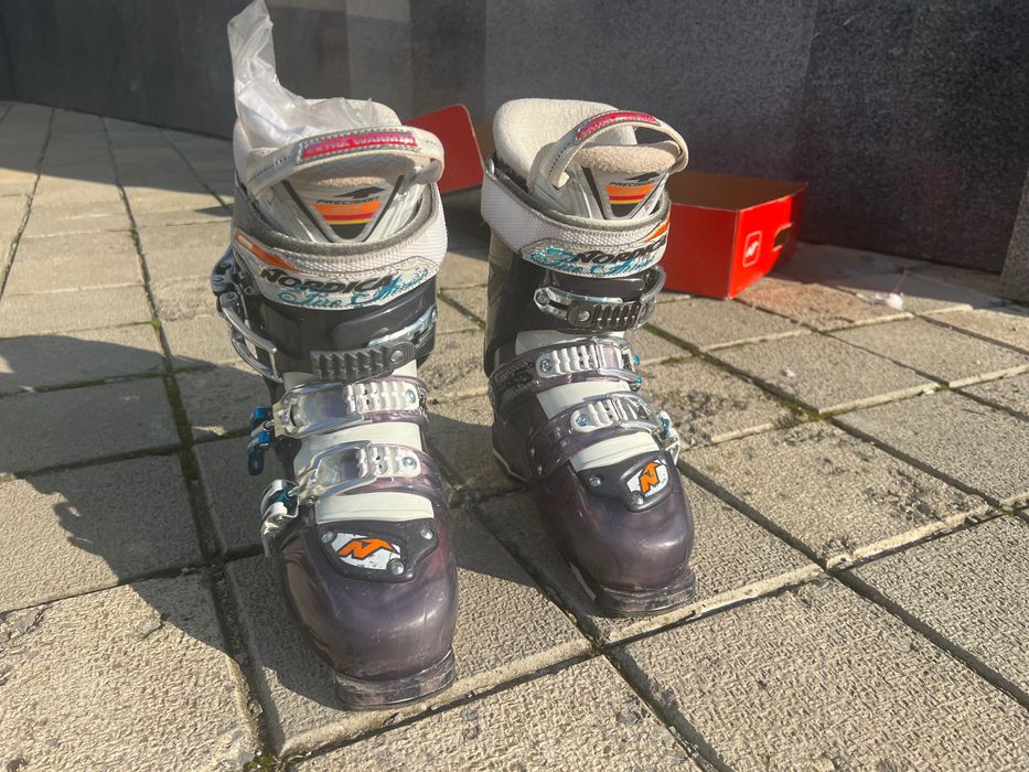 Ски обувки дамски Nordica FIRE ARROW F2 W 25.5