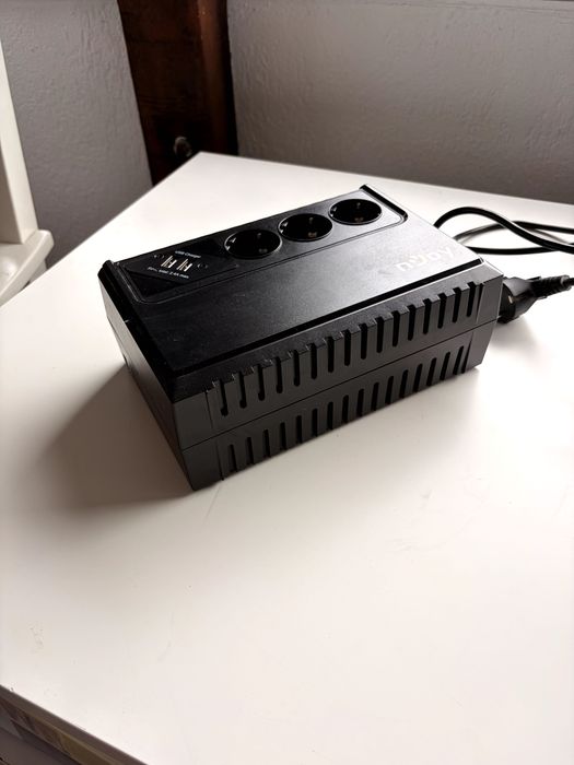 UPS NJOY Renton 650 USB