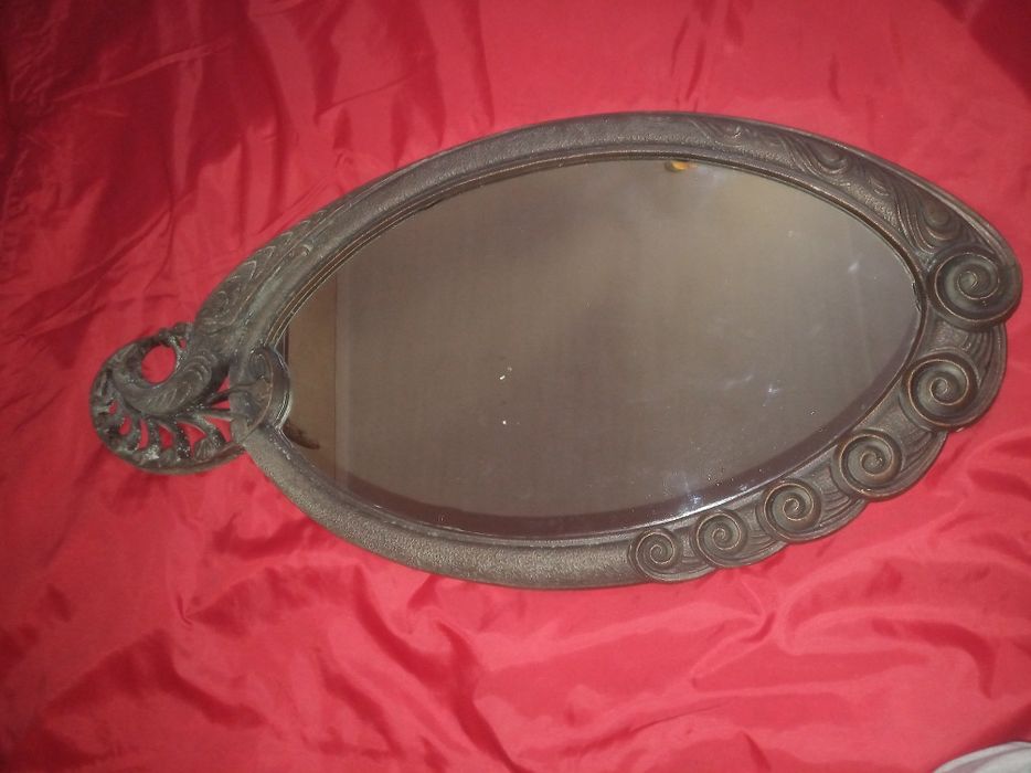 Продажа старинная зеркала павлин.