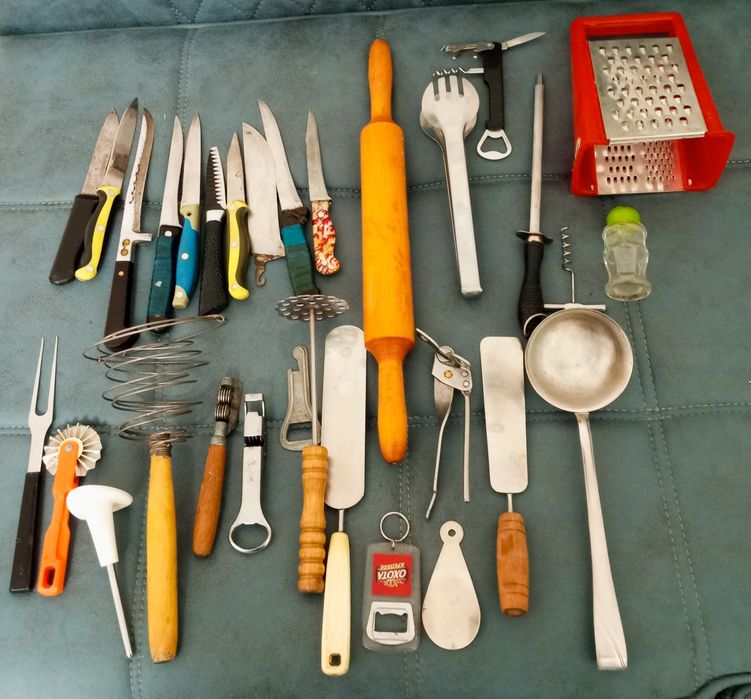 Ножи вилки ложки 51предмет за всё 40000,ножи по15,3фото 31шт за всё 30