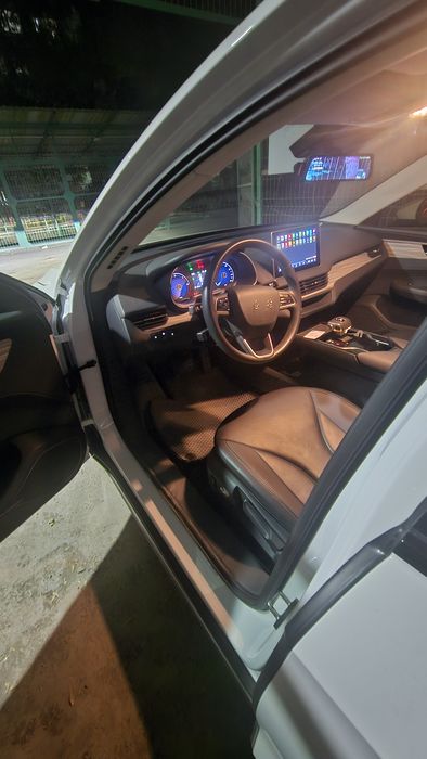 продаётся HONGQi