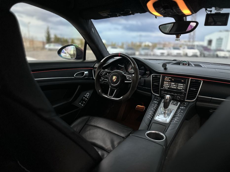 Кола за бал / сватба Porsche Panamera GTS WALD