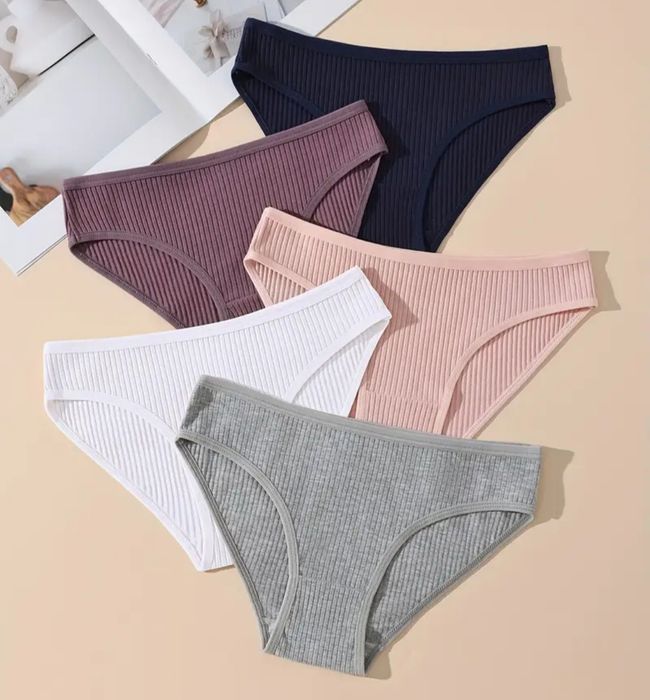 Женские белые трусы L