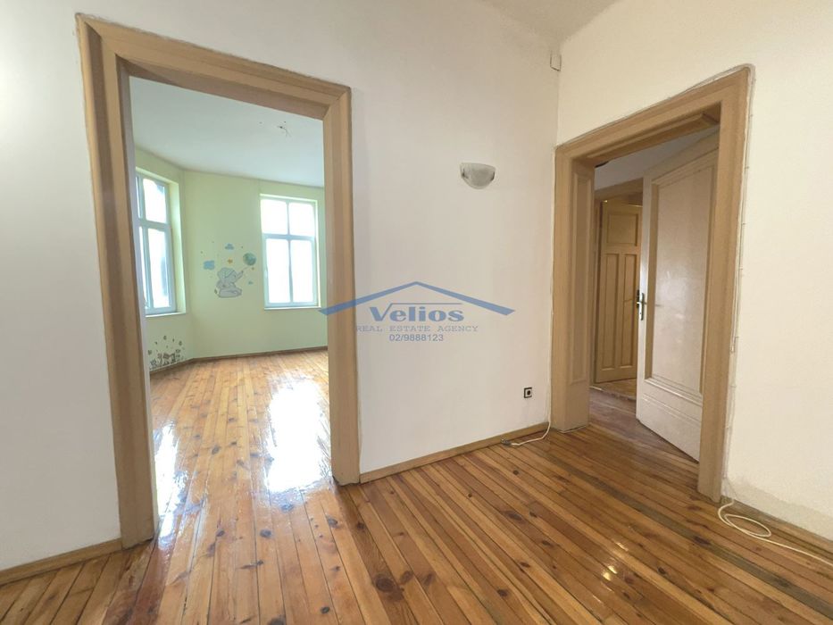 Продава 3-СТАЕН град София, Център