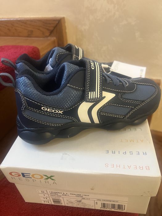 Vand adidasi Geox marimmea 32 noi