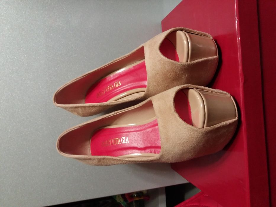 Продам туфли  женские