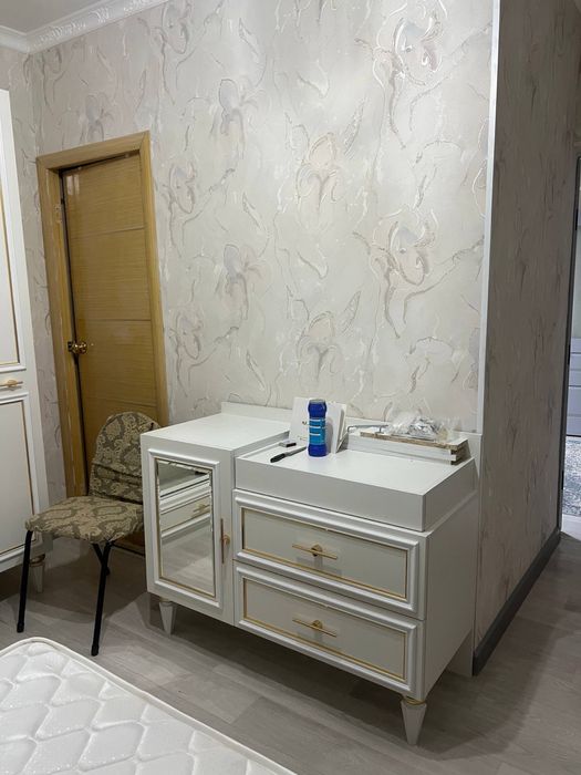 Спальный гарнитур сатылады