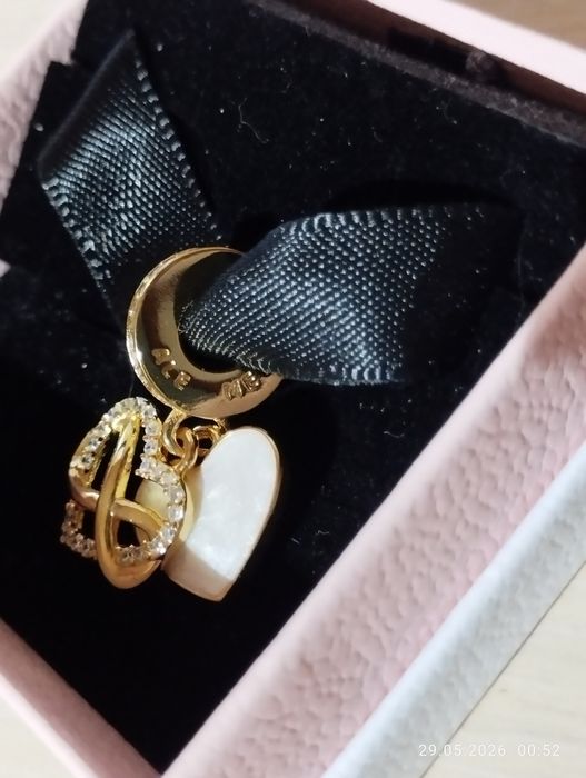Charm argint placat cu aur Pandora