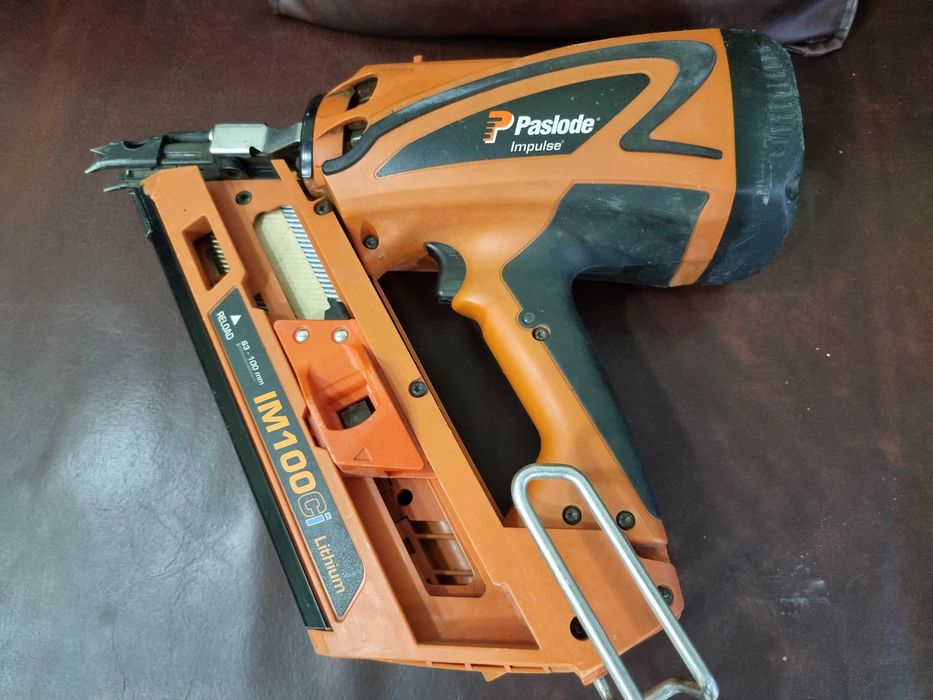 Пистолет за пирони PASLODE IM100I