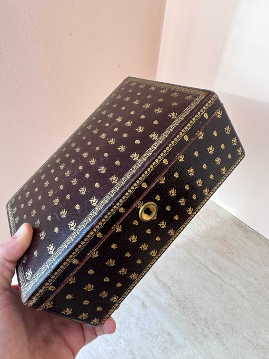 Страхотна Френска Викторианска кутия за бижита