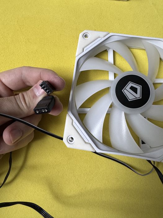 Корпусные вентиляторы id-cooling