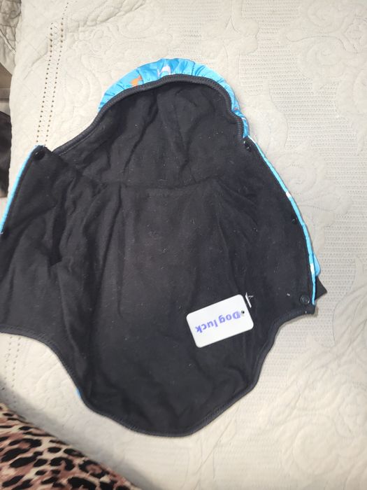 Продам курточку для собаки