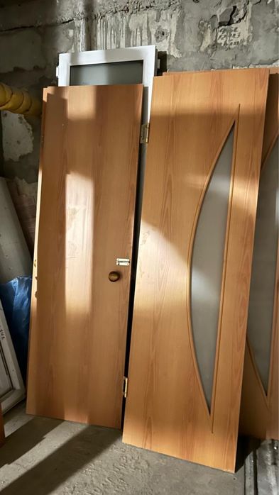 Есік, Двери, Doors