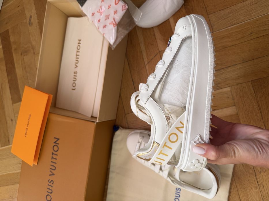 Louis Vuitton бели кецове обувки
