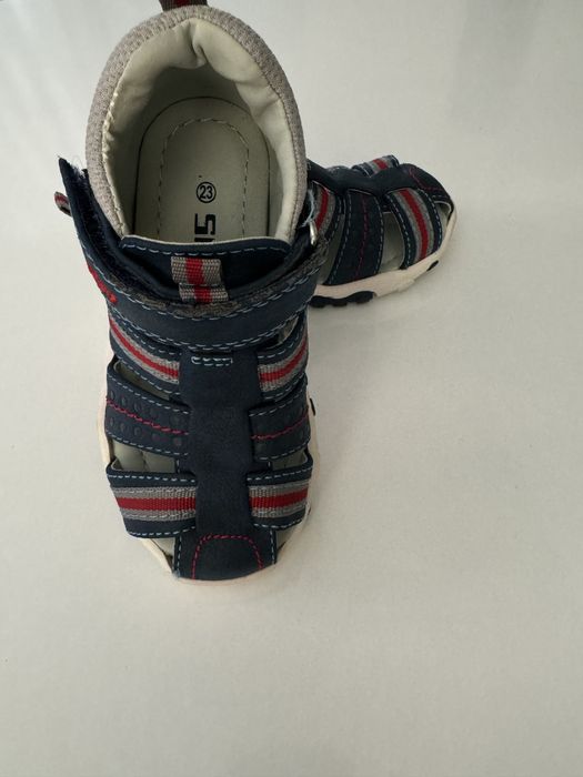 Детски сандали естествена кожа