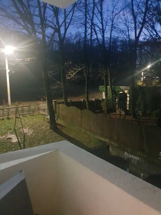 Inchiriez Ap. Nou 3 cam. Pitesti Complex Trivale Park 550 € neg