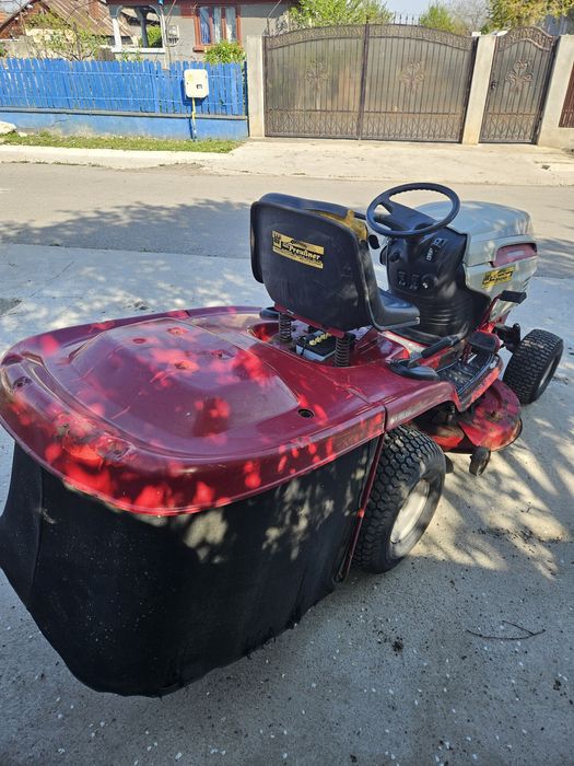 Tractoras de tuns iarba gazon GutBrod