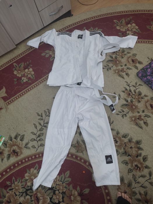 Продам кимоно для дзюдо