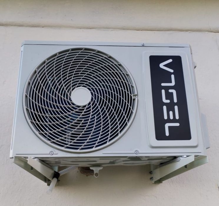 Vând aer condiționat tesla