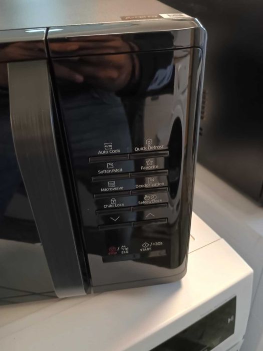 Чисто нова черна Микровълнова Фурна Samsung 24 месеца гаранция
